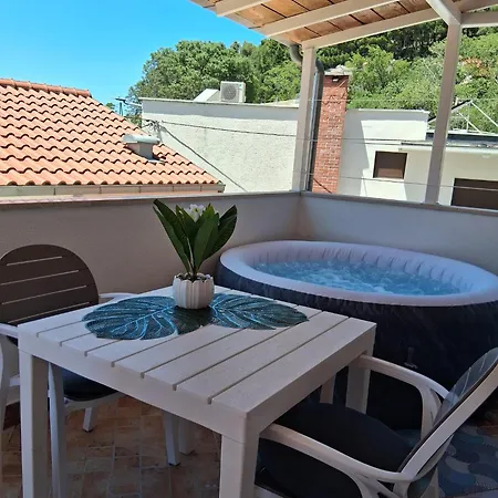 Katarina Appartement Mimice